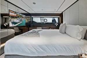 2023 Ferretti Yachts 860 thumbnail 62
