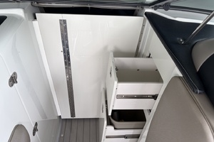 30ft Crownline Yacht For Sale