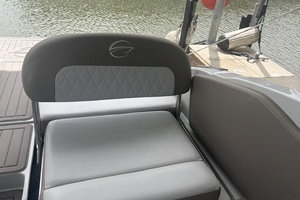 30ft Crownline Yacht For Sale