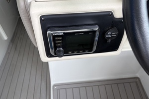 30ft Crownline Yacht For Sale