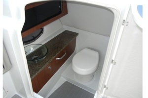 30ft Crownline Yacht For Sale