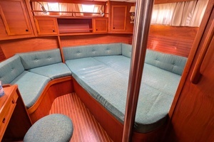 1985 Nauticat 44 thumbnail 30