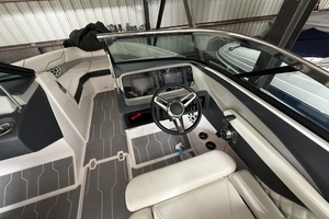 24ft Regal Yacht For Sale