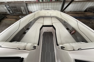 24ft Regal Yacht For Sale