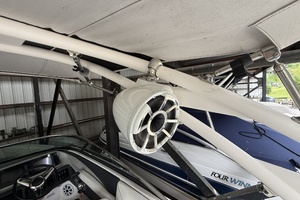 24ft Regal Yacht For Sale