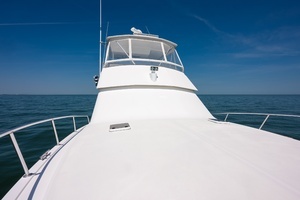1998 Viking 47 Convertible thumbnail 26