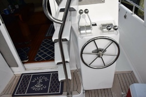 1999 Offshore Yachts 48 Pilothouse thumbnail 47