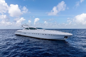 INCOGNITO 130ft Mangusta Yacht For Sale