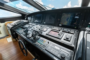 INCOGNITO 130ft Mangusta Yacht For Sale