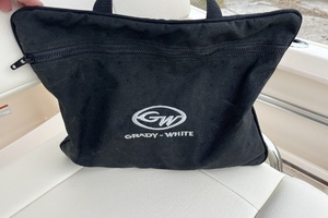 18ft Grady White Yacht For Sale