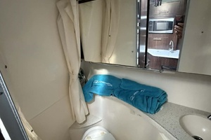 28ft Regal Yacht For Sale