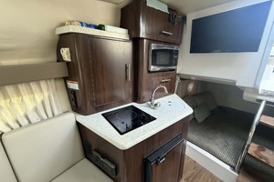 28ft Regal Yacht For Sale