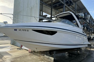 28ft Regal Yacht For Sale