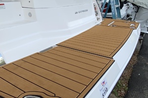28ft Regal Yacht For Sale