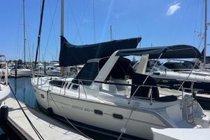 1997 Hunter 430 thumbnail 1
