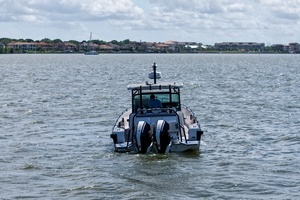 2019 Axopar 37 Sun Top thumbnail 36