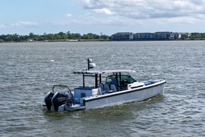 2019 Axopar 37 Sun Top thumbnail 37