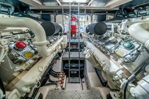 2012 Sea Ray 610 Sundancer thumbnail 45
