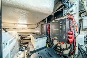 2012 Sea Ray 610 Sundancer thumbnail 52