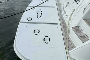 2012 Sea Ray 610 Sundancer thumbnail 11