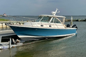 2020 Hunt Yachts Surfhunter 32 thumbnail 4