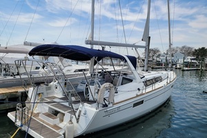 2015 Beneteau Oceanis 45 thumbnail 1