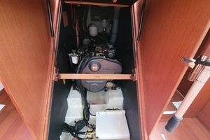 2015 Beneteau Oceanis 45 thumbnail 34
