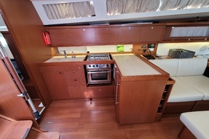 2015 Beneteau Oceanis 45 thumbnail 40