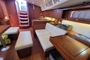 2015 Beneteau Oceanis 45 thumbnail 24