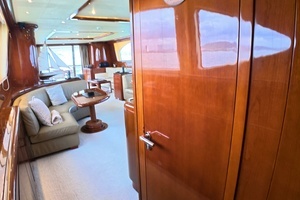2005 Falcon Falcon 102 Flybridge thumbnail 9