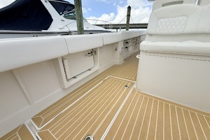 2020 Jupiter 38HFS thumbnail 25