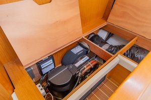 Rascal 41ft Jeanneau Yacht For Sale