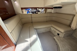 IN A MEETING 32ft Sea Ray Yacht For Sale