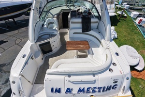 IN A MEETING 32ft Sea Ray Yacht For Sale