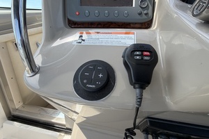 IN A MEETING 32ft Sea Ray Yacht For Sale