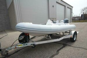 2026 Zodiac Yachtline 440 DL NEO