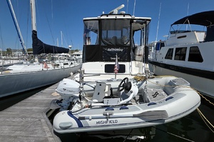 Gallivanting 40ft Bayliner Yacht For Sale