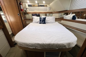 Gallivanting 40ft Bayliner Yacht For Sale