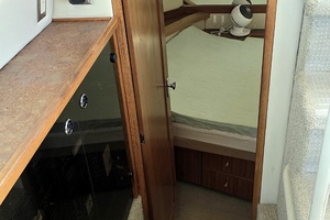 Gallivanting 40ft Bayliner Yacht For Sale