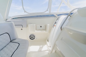 35ft Hydra Sports Yacht For Sale