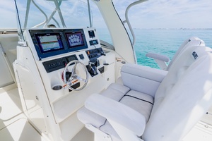 35ft Hydra Sports Yacht For Sale