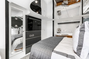 2005 Sunseeker 68 Predator thumbnail 18