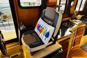 2013 Ranger Tugs R-31 thumbnail 15