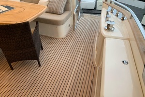 2018 Monte Carlo Yachts MCY 65 thumbnail 26