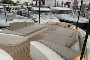 2018 Monte Carlo Yachts MCY 65 thumbnail 35