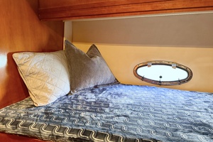 53ft Carver Yacht For Sale