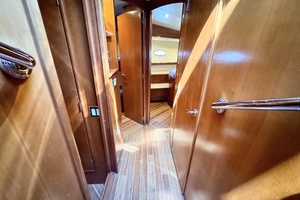 53ft Carver Yacht For Sale