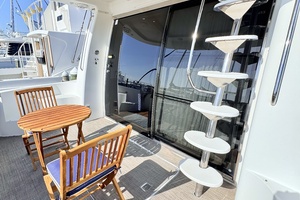 53ft Carver Yacht For Sale