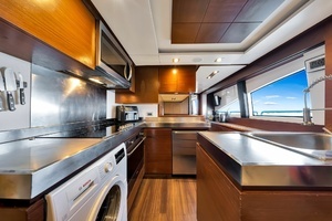 2005 Azimut 105 thumbnail 73
