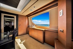 2005 Azimut 105 thumbnail 75